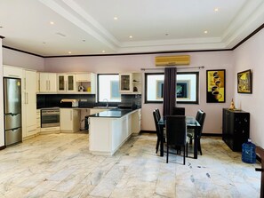 Villa, Garden View | Private kitchen | Highchair - CET Resort & Rayong Padelcenter  (Klaeng)
