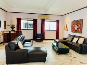 Villa, Garden View | Living area