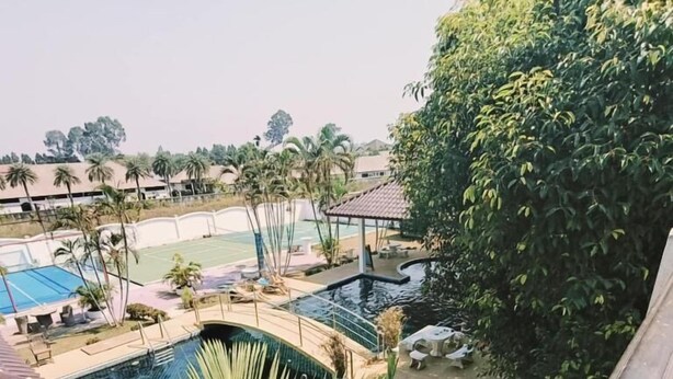 Ảnh chưa phân loại, 1 trong số 79 ảnh, nút
