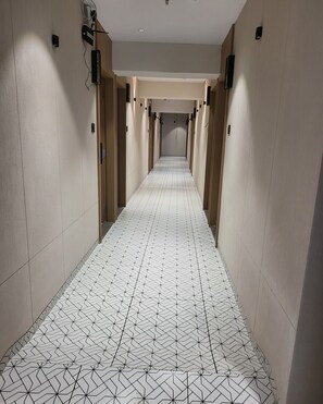 Lobby - Hotel Shiv Kartik (Surat)