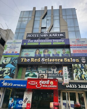 Exterior - Hotel Shiv Kartik (Surat)