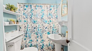 Shower, hair dryer - 3BR Charming Beach Cottage | North End OC (Ocean City)