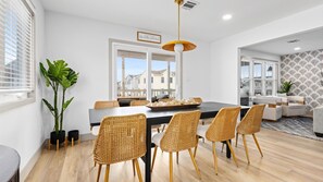 Dining - 3BR Modern 2nd Floor Condo | Easy Walk to Beach! (Ocean City)