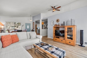 TV - Bluebird Day - Casa Virginia: Spacious 3BR home in Bend with modern amenities for a cozy stay. (Bend)