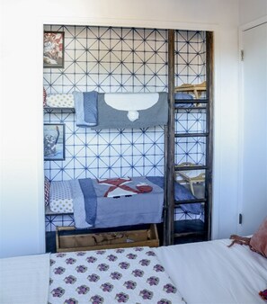 1 chambre, fer et planche à repasser, Wi-Fi gratuit, draps fournis
