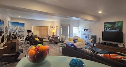 Littleton-Roxborough Park Red Rocks Mountain Abode