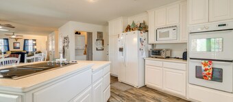 'pecan Creek Haus' Lake LBJ Retreat w/ Boat Dock!