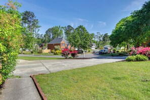 Interior - 10 Mi to Augusta: Georgia Family Home w/ Yard (Augusta)