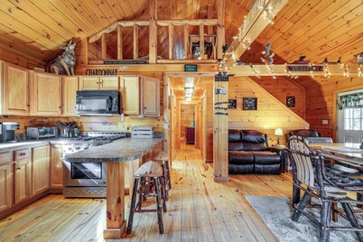 Waterfront Anglers Oasis in The Maine Highlands!