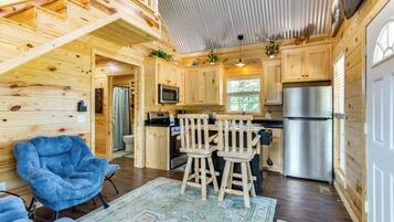 House (1 Bedroom) | Interior