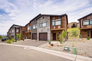Apartment (3 Bedrooms) | Interior - Walk to Ski Lift: Granby Ranch Family Retreat! (Granby)