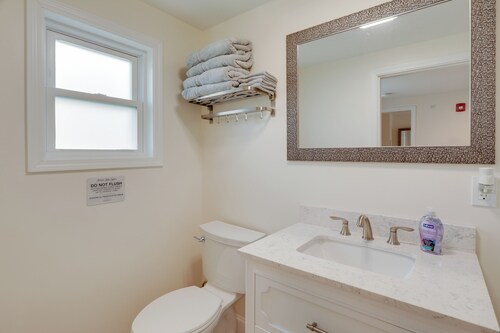 3 Mi to Main Street: Newly Renovated Wareham Apt!