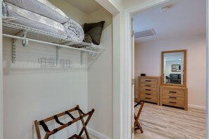 Apartment (1 Bedroom) | Interior - 3 Mi to Beaches: Peaceful Wareham Getaway (Wareham)