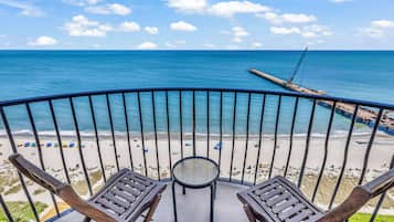 Signature-Apartment, 3 Schlafzimmer, Balkon, Strandblick | Ausblick vom Zimmer