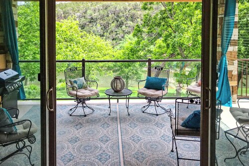 Direct Guadalupe River Access! Hill Country Condo
