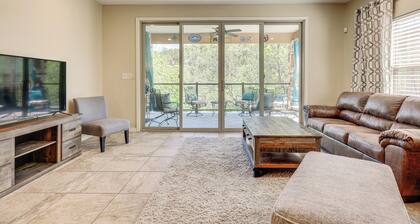'rio Vista' Condo: Direct Guadalupe River Access!