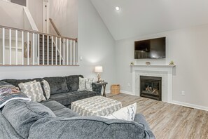 House (4 Bedrooms) | Interior - Lake & Pool Access: Poconos Family Getaway! (Albrightsville)