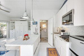 Apartment (0 Bedroom) | Interior - Golf, Shop & Hike: Sleek Rancho Mirage Studio (Rancho Mirage)