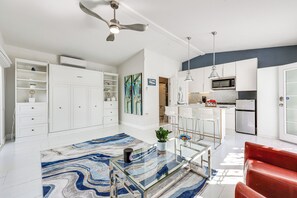 Apartment (0 Bedroom) | Interior - Golf, Shop & Hike: Sleek Rancho Mirage Studio (Rancho Mirage)