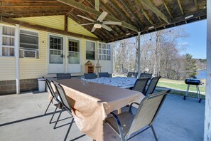 Apartment (2 Bedrooms) | Interior - Kayaks & Canoes: Lake-view Retreat in Ellenville! (Ellenville)