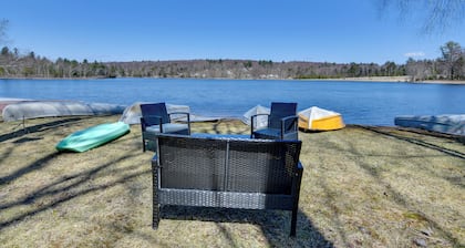 Kayaks & Canoes: Lake-view Retreat in Ellenville!