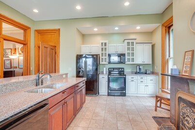 Family Home Near Franklin Historic District