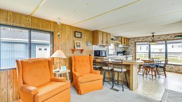 House (2 Bedrooms) | Front of property