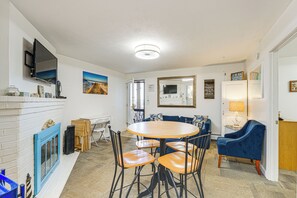 Apartment (2 Bedrooms) | Interior - Walk to Ocean & Pier: Prime OOB Condo! (Old Orchard Beach)