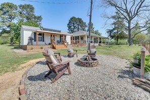 Apartment (0 Bedroom) | Front of property - Fish, Swim & Tube: Okolona Studio w/ Pond Access (Okolona)