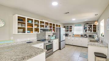 House (4 Bedrooms) | Bahagian dalam