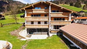 Exterior - Deluxe Suite | Pool, sauna & mountain view (Reit im Winkl)