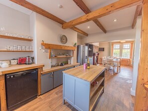 Máy rửa bát, dụng cụ nấu nướng/bát dĩa/dao nĩa 