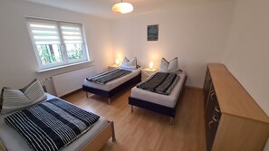 1 chambre, fer et planche à repasser, Wi-Fi, literie fournie