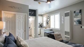 1 bedroom, free WiFi, bed sheets