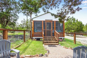 Exterior - Tiny House on the Hill I Couples, stargazing (New Braunfels)