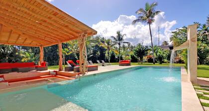 Casa Sirenas at Las Terrenas: Spacious 6-bedroom for 14 pax villa close to beach