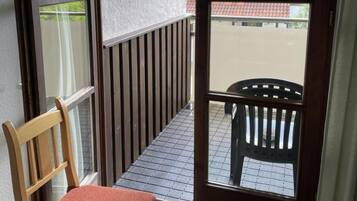 Apartment, 2 Schlafzimmer, Balkon, Gartenblick | Balkon