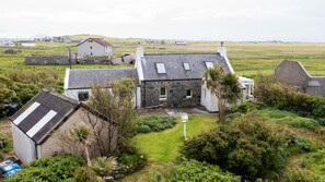 Exterior - Taigh Phinc (Isle of North Uist)