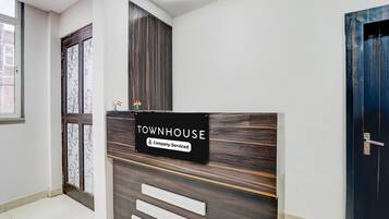 House | Reception