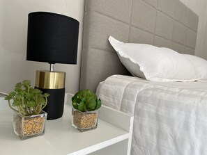 Free WiFi, bed sheets