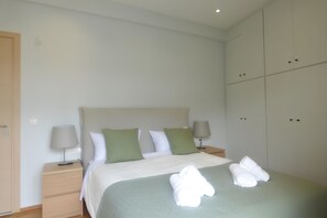 2 dormitorios, tabla de planchar con plancha, wifi y ropa de cama