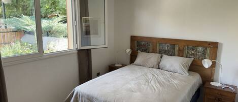 House | 2 bedrooms, free WiFi