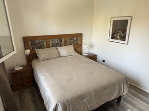 House | 2 bedrooms, free WiFi