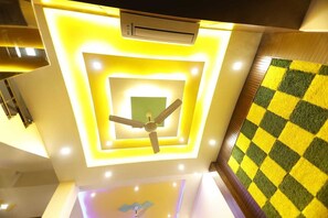 Reception - Hotel Ganga Ashraye (Haridwar)