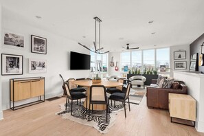 Interior - The Luxury Morgan Wallen Rooftop l 4BD (Nashville)