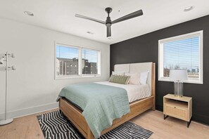 4 bedrooms, iron/ironing board, WiFi, bed sheets - The Luxury Morgan Wallen Rooftop l 4BD (Nashville)