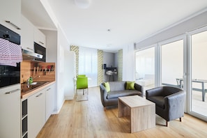 Suite, 2 Einzelbetten, Nichtraucher, Stadtblick | 1 Schlafzimmer, Schreibtisch, laptopgeeigneter Arbeitsplatz