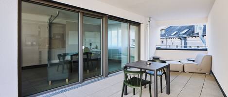 Suite, 2 Single Beds, Non Smoking, City View | City view