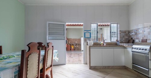 Casa em Peruíbe a 250m da Praia com Piscina