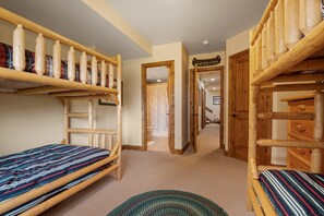 House, 4 Bedrooms | 4 bedrooms, free WiFi